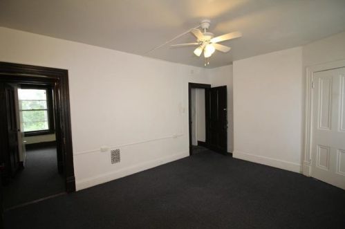 306 Ophelia St, Pittsburgh PA  15213-4226 exterior