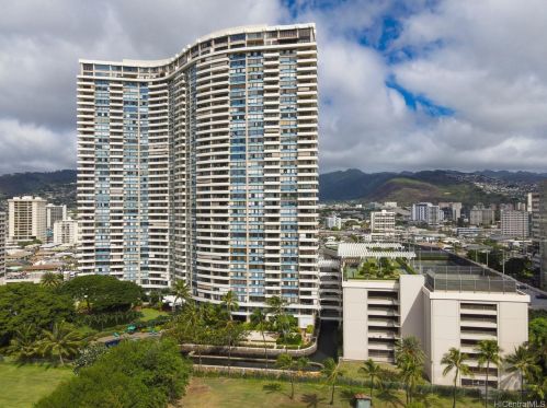2333 Kapiolani Blvd, Honolulu HI  96826-4485 exterior