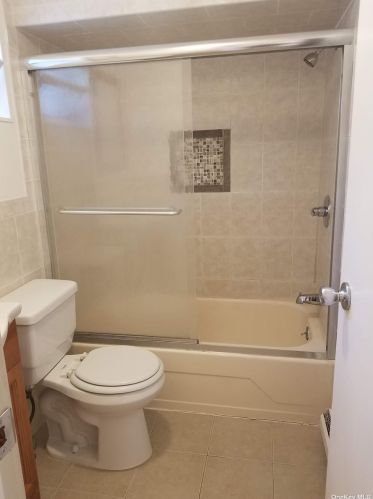 340 Everard St, Huntington Station NY  11746-7026 exterior