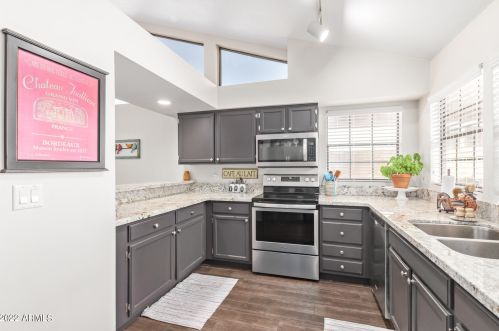 4804 Del Rio St, Chandler AZ 85226-1705 exterior