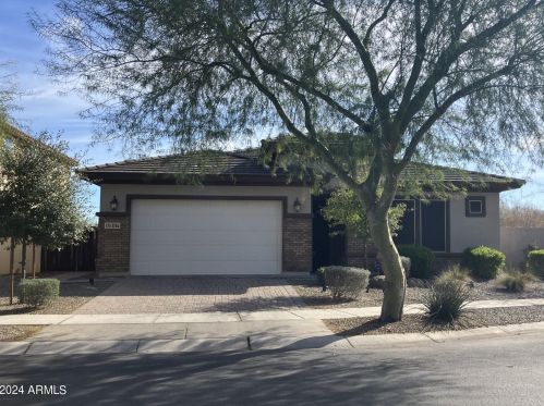 4841 Granite Dr, Chandler, AZ 85249-2051