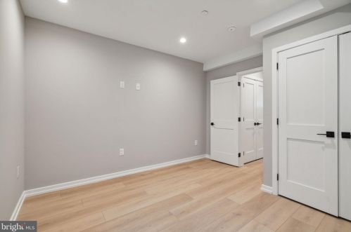 2200 Kater St, Philadelphia PA 19146-1139 exterior