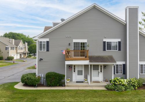 619 Silver Creek Rd, Bull Valley, IL 60098-4320