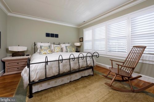 120 Queen St, Alexandria VA 22314-2610 exterior