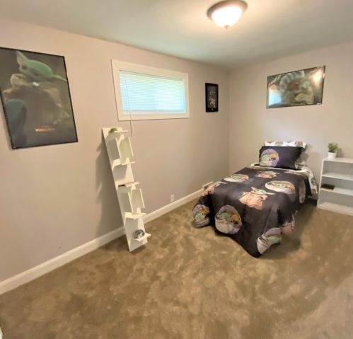 9126 Thurston Ave, Milwaukee WI  53225-2722 exterior