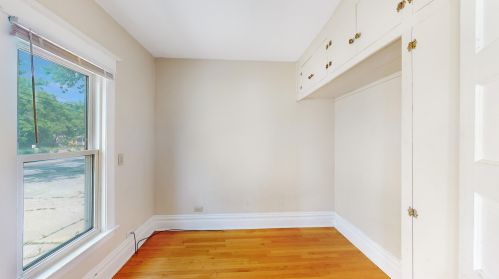 1405 Burdick St, Kalamazoo MI  49001-2701 exterior