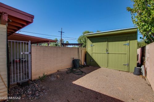 752 Edgewater Dr, Tucson AZ 85704-2412 exterior