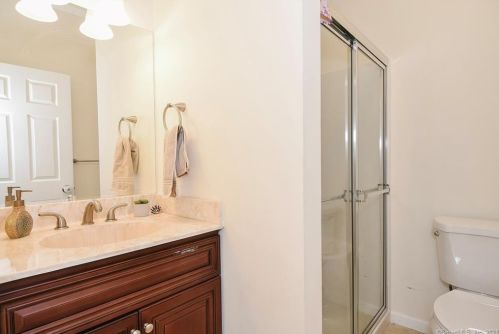 47 Windermere Vlg Rd, Ellington CT exterior