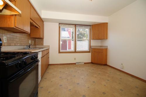 7406 Derby Pl, Milwaukee WI 53209-5841 exterior