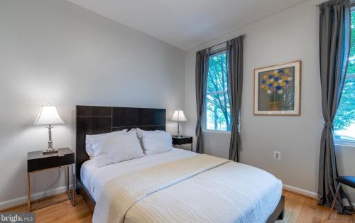 1512 10th St, Washington DC  20001-3227 exterior