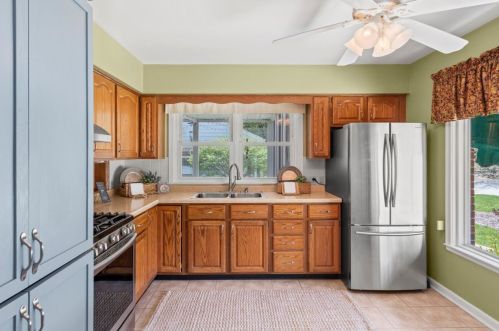 7131 Auburn Ave, Milwaukee WI 53213-3116 exterior