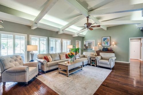 10727 Cox Ln, Dallas TX 75229-5211 exterior