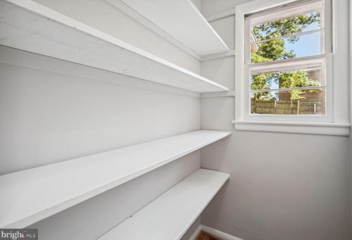 7413 Wildwood Dr, Silver Spring MD 20912-7441 exterior