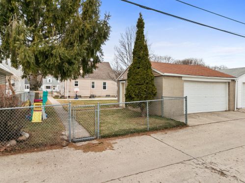 3430 89, Milwaukee WI 53222-3650 exterior