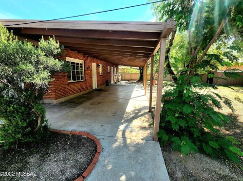 4814 Helen St, Tucson AZ 85719-4423 exterior