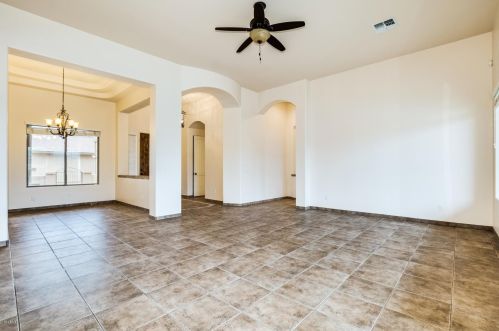 43928 20th St, Phoenix AZ 85006-2323 exterior