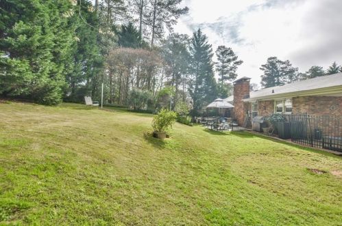 5795 Hilderbrand Dr, Atlanta GA  30328-5111 exterior