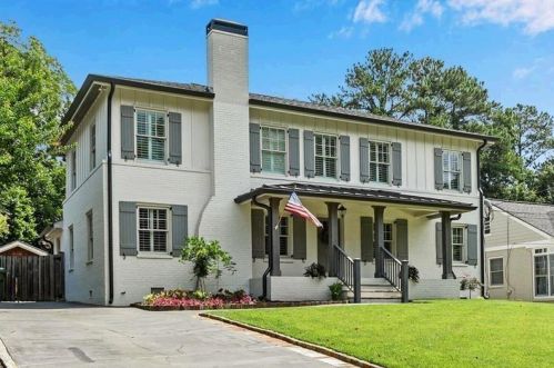 218 Midvale Dr, Atlanta GA  30342-3327 exterior