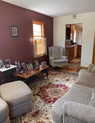 3649 Kansas Ave, Milwaukee, WI 53207-3670