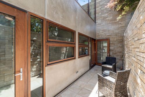 2 De Silva Is Dr, Mill Valley CA 94941-3004 exterior