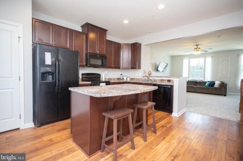 175 Moul Ave, Hanover PA 17331-2080 exterior