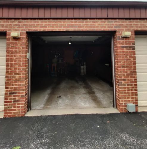 8465 Lawrence Ave, Chicago IL  60656-2970 exterior