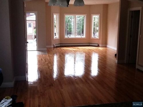 411 Morningside Ave, Fairview NJ  07022-1108 exterior