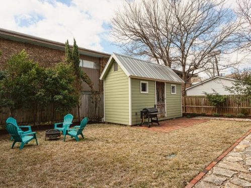 2615 Bridle Path, Austin TX 78703-2809 exterior