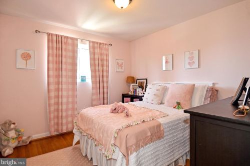 236 Jenkins St, Alexandria VA 22304-4907 exterior