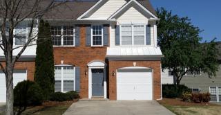 2819 Commonwealth Cir, Alpharetta GA  30004-4266 exterior
