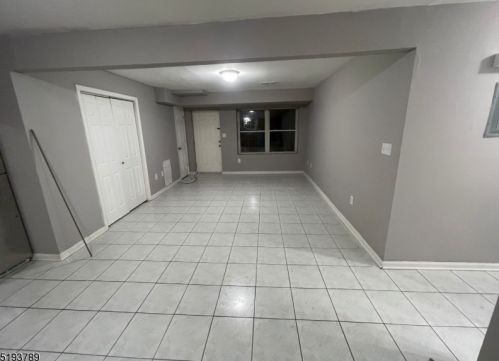 16 3rd St, Newark NJ  07107-3125 exterior