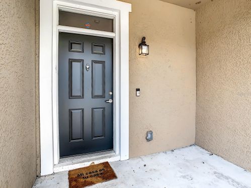 8210 Down Royal Rd, Tampa, FL 33610-8065