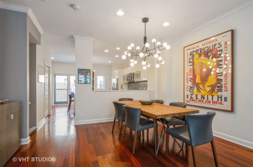 3155 Honore St, Chicago IL 60622-1011 exterior