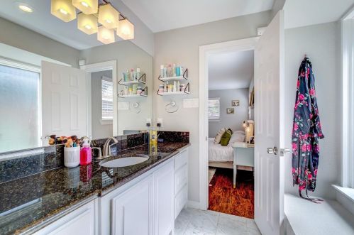 3249 Chapel Downs Dr, Dallas TX  75229-5836 exterior