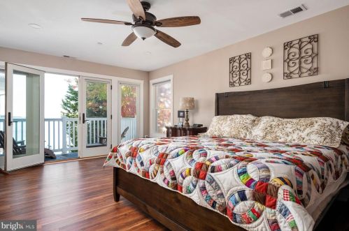 3717 Parke Dr, Edgewater MD 21037-4115 exterior