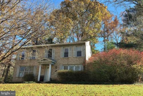 11913 Ambleside Dr, Rockville, MD 20854-2107