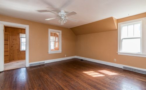 1112 Hickory St, Waukegan IL 60085-1937 exterior