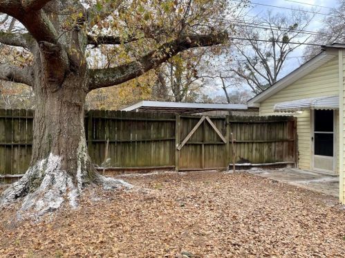 123 Love St, Austell GA 30168-4024 exterior