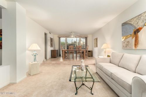 9418 51st St, Phoenix AZ 85044-2313 exterior