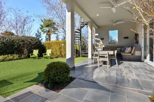 1300 Monroe Dr, Atlanta GA 30306-3440 exterior