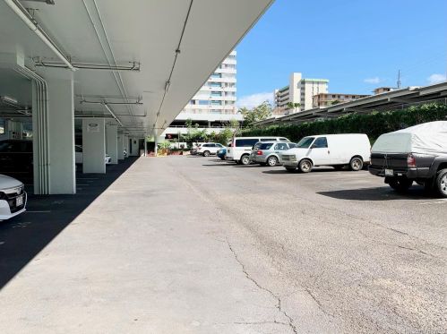 5400 Likini St, Honolulu HI  96818-1761 exterior