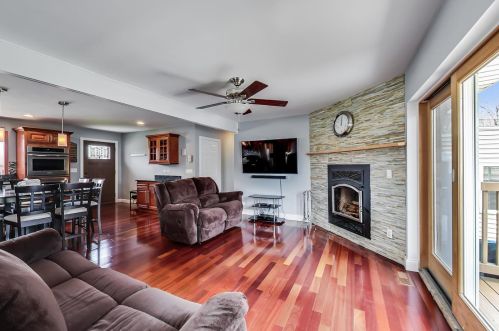 8236 Berwyn Ave, Chicago IL 60656-1455 exterior