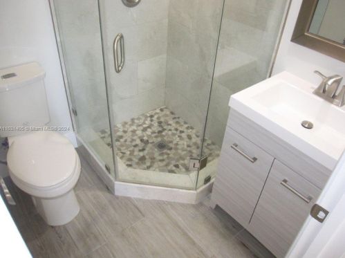 7 Royal Palm Way, Boca Raton FL  33432-7851 exterior