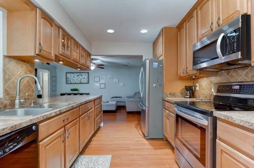 12527 Cardiff Dr, Tampa FL  33625-6593 exterior