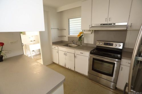 435 Kaumakani St, Honolulu HI 96825-2208 exterior