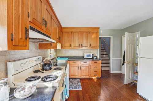 305 Francis St, New Britain CT  06053-3057 exterior