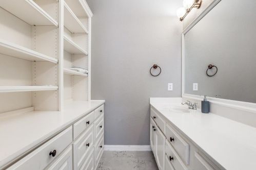 3836 Granbury Dr, Dallas TX 75287-4931 exterior