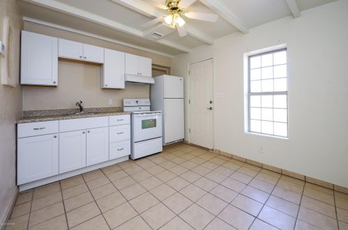 244 24 St, Tucson AZ 85713-1647 exterior