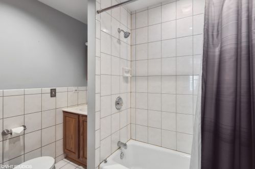 224 Highland Ave, Elmhurst IL 60126-2557 exterior