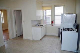 219 Haledon Ave, Paterson NJ  07522-1252 exterior